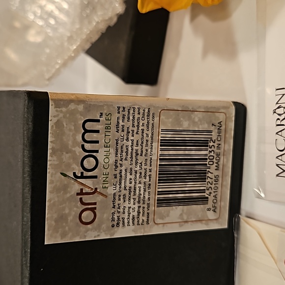 art form Limited Edition Macaroni Penguin Trinket Box Objet d' Art - Picture 14 of 15